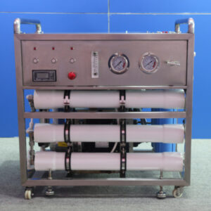 Desalinizadoras de agua de mar desde 700 L/d hasta 13000 L/d